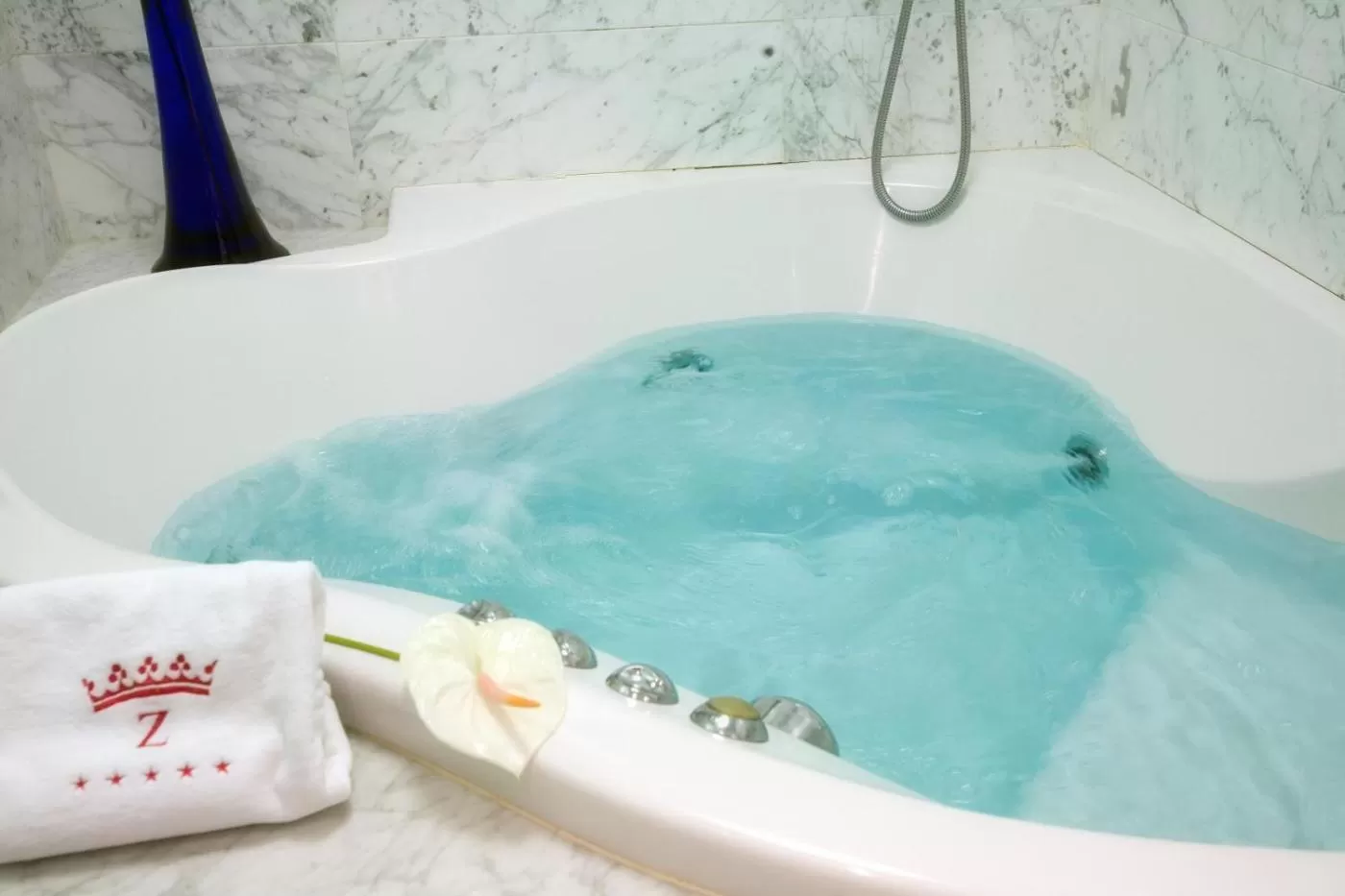 Suite Hotel Palafox Zaragoza con Jacuzzi en la Habitación
